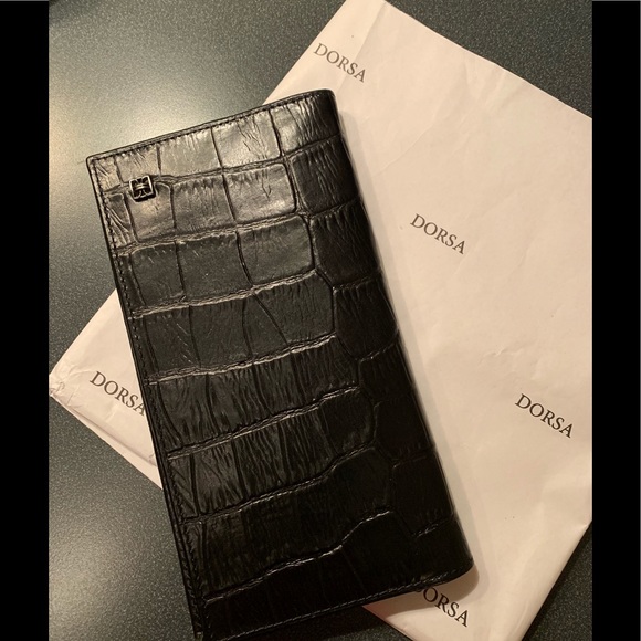 A new leather wallet - Picture 1 of 3